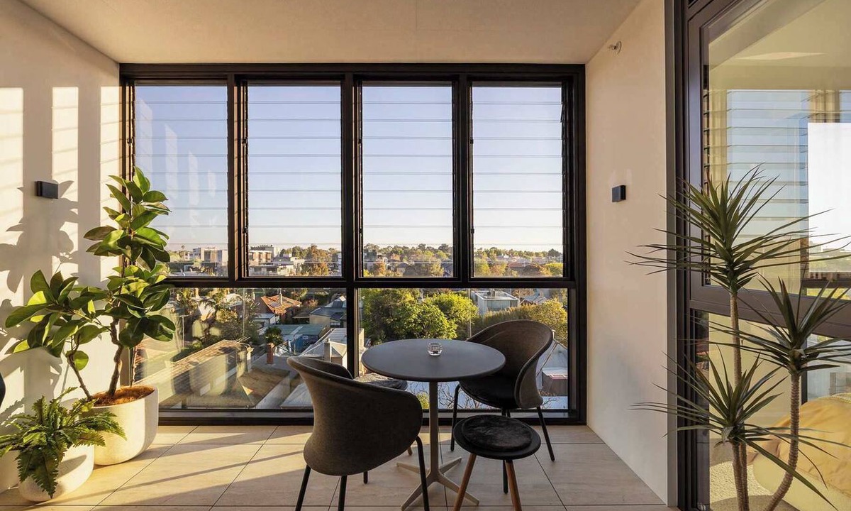 Saint Kilda South Apartment | Saint Noir
