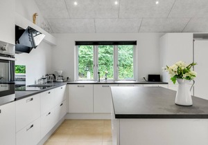 Beautiful home in Græsted with WiFi in Græsted