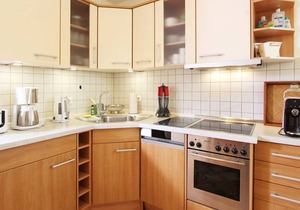 Comfortable vacation apartment with covered terrace and garden in Kühlungsborn - in Kühlungsborn