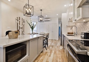 Contemporain 3 Bedrooms/2Bath MileEnd/Plateau in Le Plateau-Mont-Royal