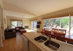 Despatch - 1 Nt(waterfront) in Forge Creek