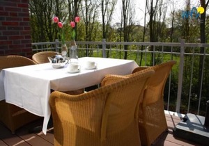 Exclusive apartment with two separate bedrooms and south-facing balcony! in Wangerooge