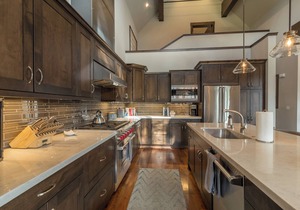 Fairway View at Schaffer's Mill, Northstar Ski Lounge, Golf & Amenities! in Truckee
