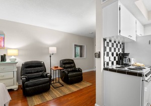 ✨ Gulf Winds Upgraded Condo — Beautiful Remodel with Queen Bed Near the Beach in ST PETE BEACH