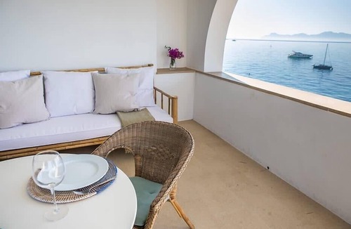 Alcanada Apartment | ALCUDIA-MALLORCA-FIRST LINE OF SEA