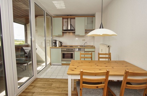 Lobbe Apartment | Close to the beach with balcony, use of swimming pool and sauna - Strandhaus Mönchgut FeWo21