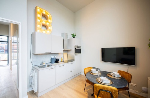 Noord Villa | Urban Utopia 3BDR Apartment PK