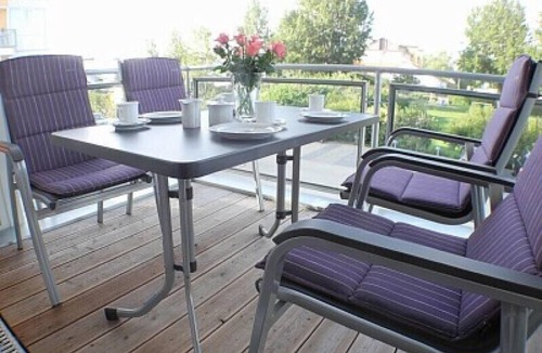 Grossenbrode Apartment | Vacation apartment Sonnenschein 21 in Großenbrode. Bed + Bike certified. Soothing wellness enjoyment with sauna & wellness shower. Storage room in the bicycle shed with handcart. Incidental costs included