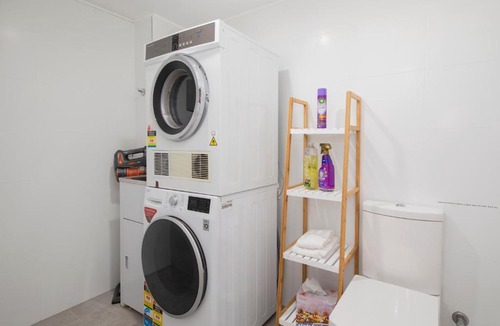 Ettalong Beach House | Whale Song Serenity - Ettalong Beach Garden Stay