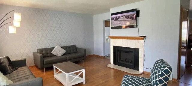 3 BR 2 BA Townhouse - Great for families or groups! in Fitchburg