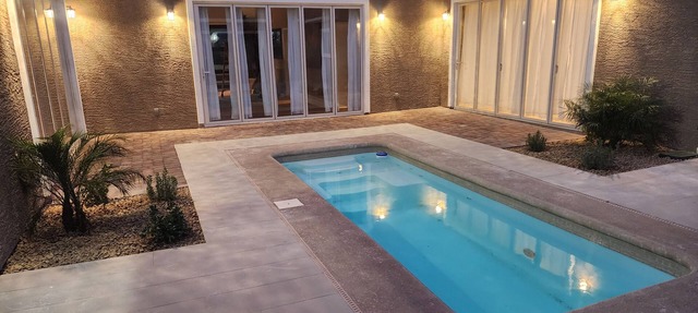 3-D Tour my 14Bd/14B with Pool and Spa. Close to Airport, Strip & Conventions in Las Vegas