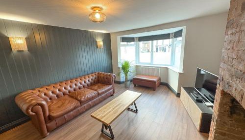 4 Bed Home In Central Maldon in Maldon