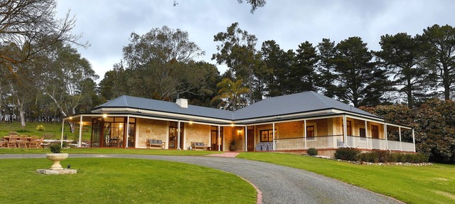 Adelaide Hills Country House Luxury Escape - Balhannah in Balhannah