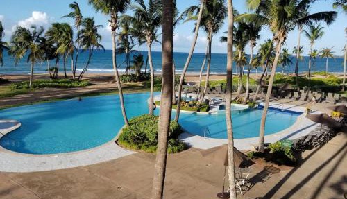 Beachfront Luxury 2BR Villa-Villa Celeste Rio Mar in Carmelita