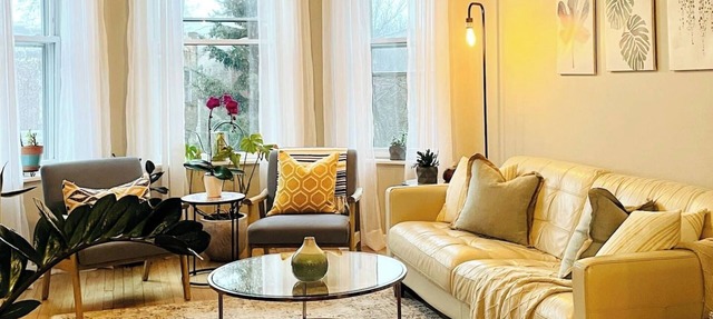 Bright Upper-Level 3BR Chicago King Walkable in Chicago