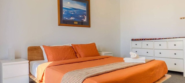 Brighton 3BR Townhouse |Sauna |Walk to Jetty,Train in Brighton