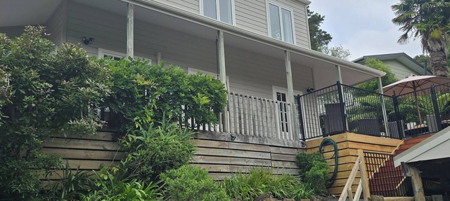 Bush clad oasis in the heart of Paihia in Paihia