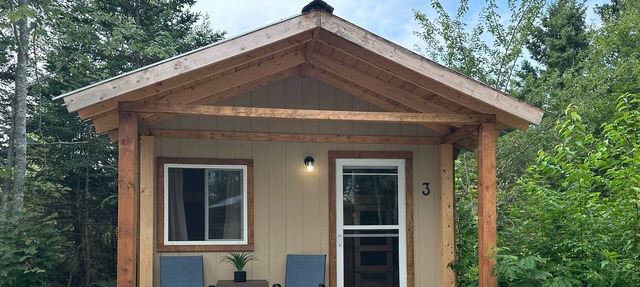 Cabin #3 centrally located to beaches, golfing and the Confederation Trail! in Mount Stewart