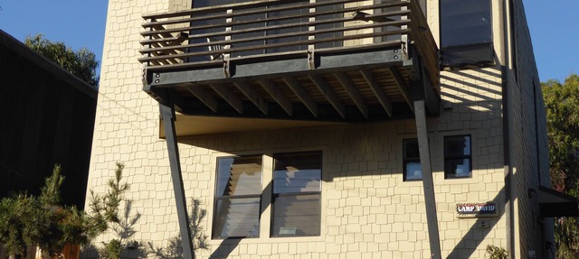 CAMP DAVID ~ A LIGHT FILLED CONTEMPORARY HOME. MINUTES FROM BEACH. SLEEPS 4. in Dillon Beach
