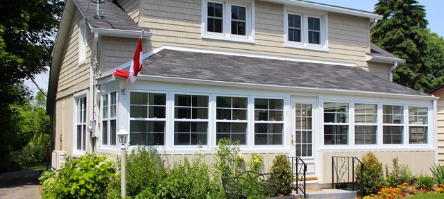 Cape Cod style home in the heart of the lakeside village of Wellington in Wellington