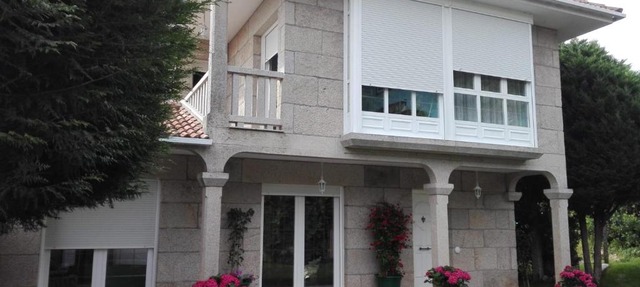Casa O Peñón in Meaño