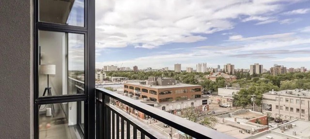 Central Views on Whyte Avenue in Edmonton
