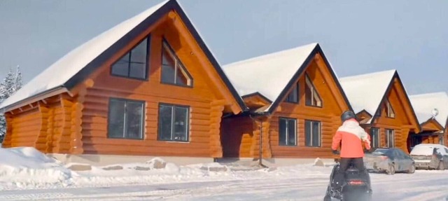 Chalets Nord-Valin - 102 Le Loup in Saint-David-de-Falardeau