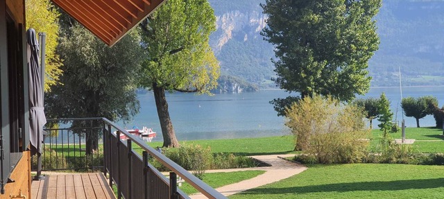 "chalet DU Lac" Accès Direct au lac du Bourget Pour 10 Personnes - Exceptionnel in Conjux