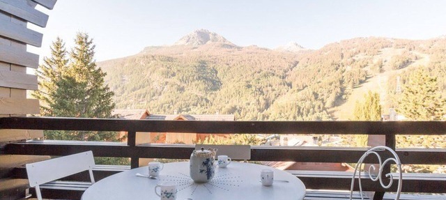 Charming Studio in Serre-Chevalier for 4 - Balcony, Mountain View, and Parking in Saint-Chaffrey