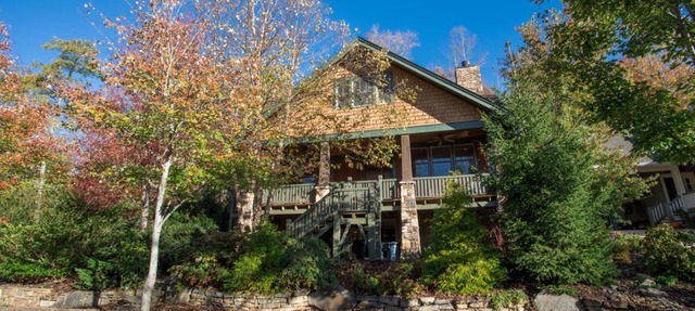 Cheshire Villa in Black Mountain