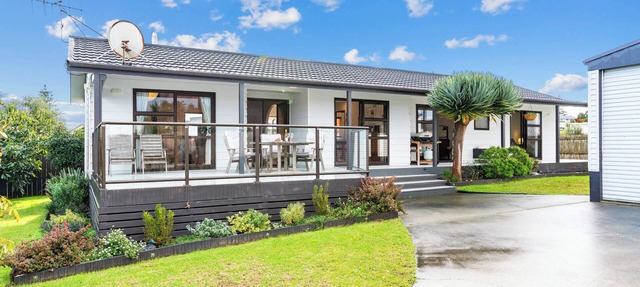 Chillax - Mangawhai Heads Holiday Home in Mangawhai