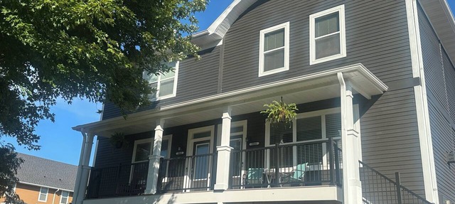 Citys EDGE of Madison- SLEEPS 10 & ONLY 6 Miles to downtown in Sun Prairie