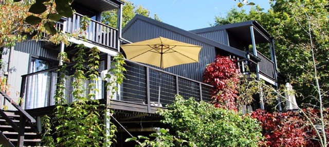 Cloudsong Chalet 3 - Close to the village centre! in KANGAROO VALLEY