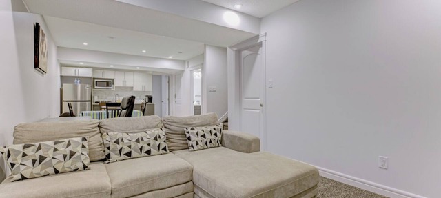 Comfortable Basement Suite in SW Edmonton in Edmonton