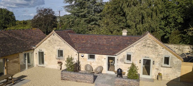 Cotswolds Piggery – Romantic Hideaway for Two in Gloucester