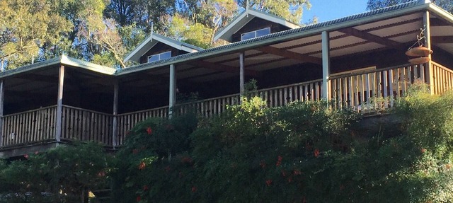 Country escape with all the comforts of home. in Dungog