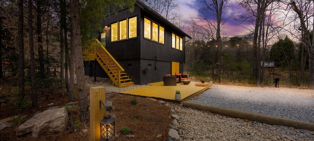 Couples Retreat, Yard Games, Firepit, Paddleboards in Terrell