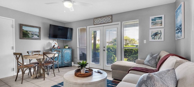 Cozy 1-bedroom condo in wonderful Destin with AC in Destin
