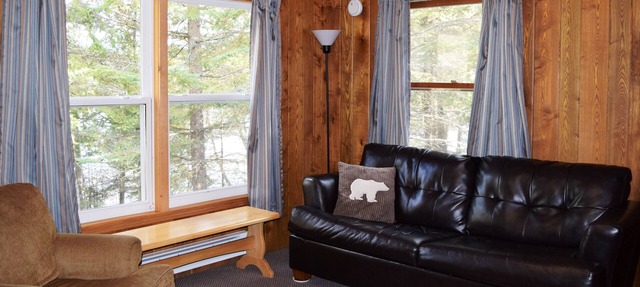 Cozy & Charming Lakeside Cabin W/Deck! Steps to the Lake... in Marcell