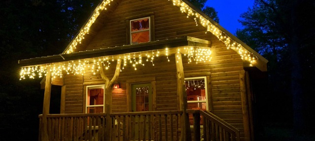 Cozy, Secluded, Year-Round Cabin: With A Hot Tub! in Munising