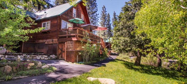 Cozy Truckee Getaway in Truckee