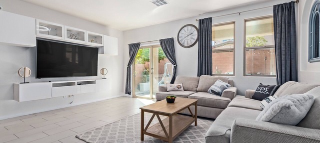 ⭐️ Cozy Vegas Home - Close to Strip - 5 ⭐️ in Las Vegas
