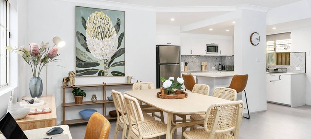 Crows Nest - ER138 - Ernest Street - Stylish townhouse, spacious layout, walk to shops and transport. in Crows Nest