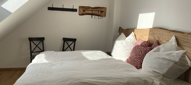 Helle Dachgeschoßwohnung mit Kamin in Lausnitz bei Neustadt an der Orla