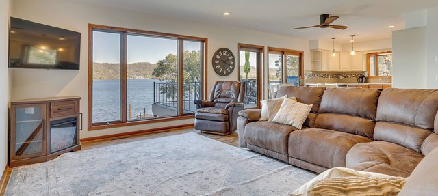 Dock & Views: Waterfront Home in Wabasha! in Wabasha