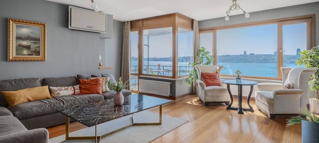 Duplex Flat w Panoramic Bosphorus View and Terrace in Istanbul