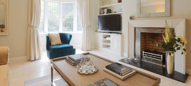 Elegant and contemporary large 3 bedroom home in Dublin