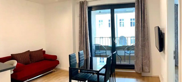 ENJOY new flat in MITTE for couples and families in Berlin
