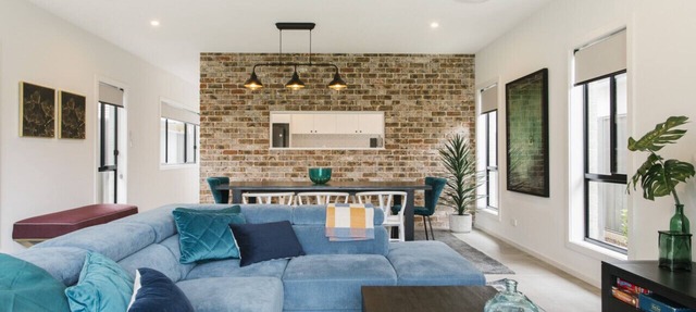Entire Luxury Townhouse - 5BR - 3BTH in Brighton