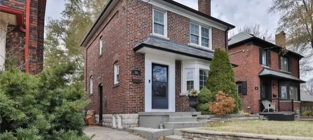 Executive Detached Home For Longer Stays (Minutes to Downtown & Danforth) in Toronto